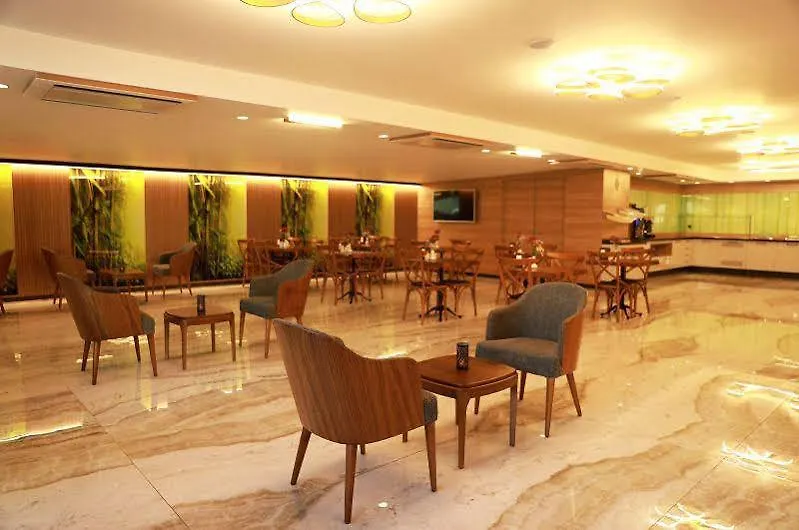 Radar Hotel Istanbul 3*,